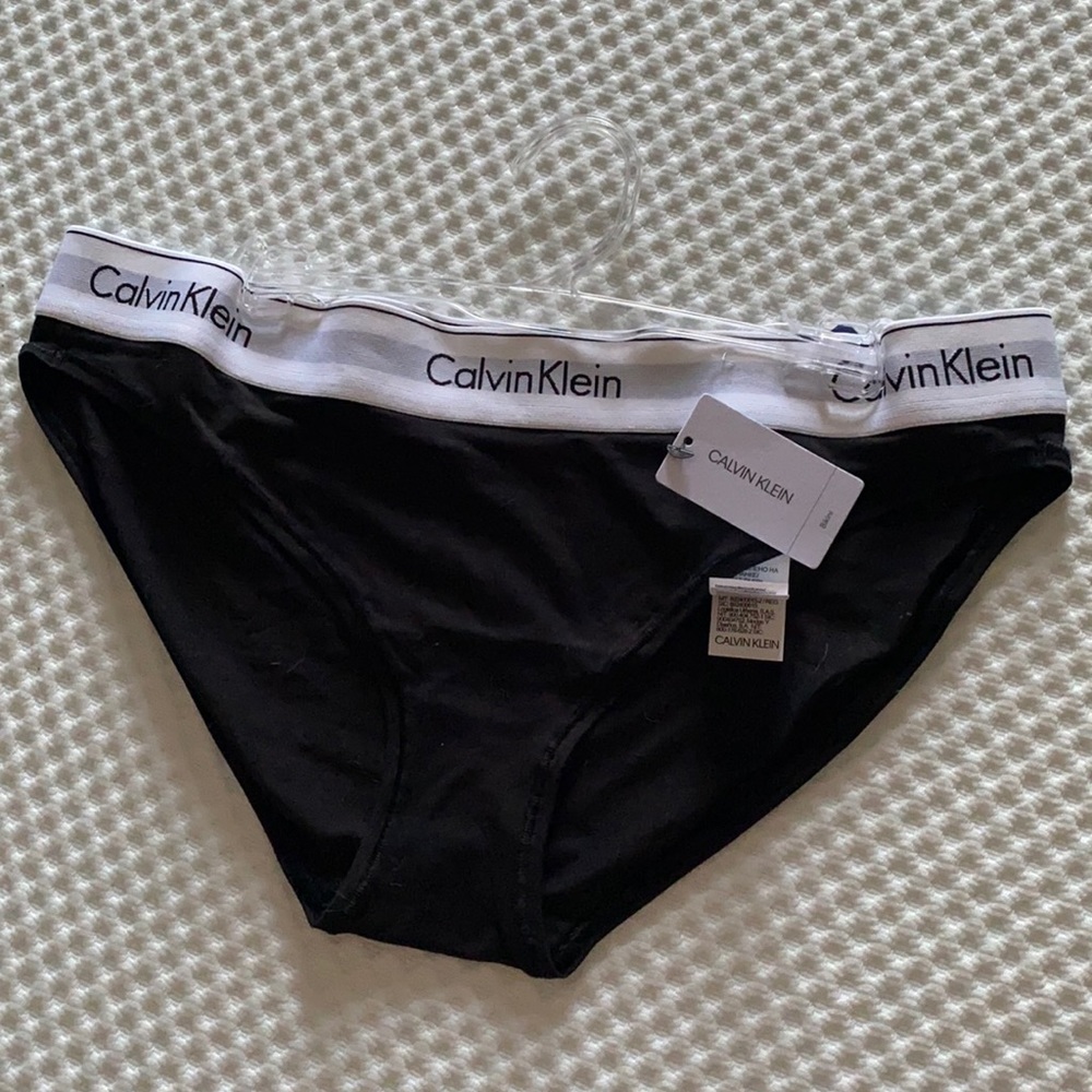 Calvin Klein Panty Sz: M - NWT!!!